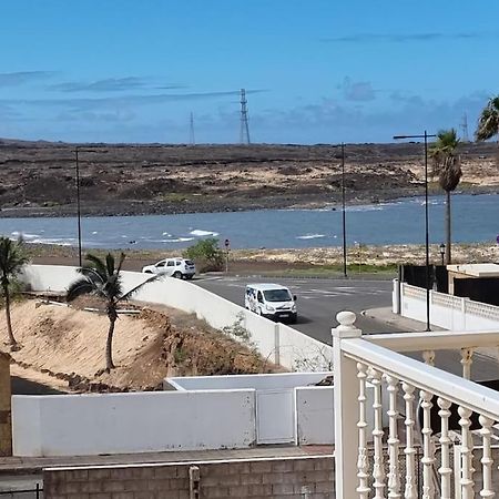 Gilda: Beautiful Spacious Apartment. Seaview From Rooftop Terrace Corralejo Exteriör bild