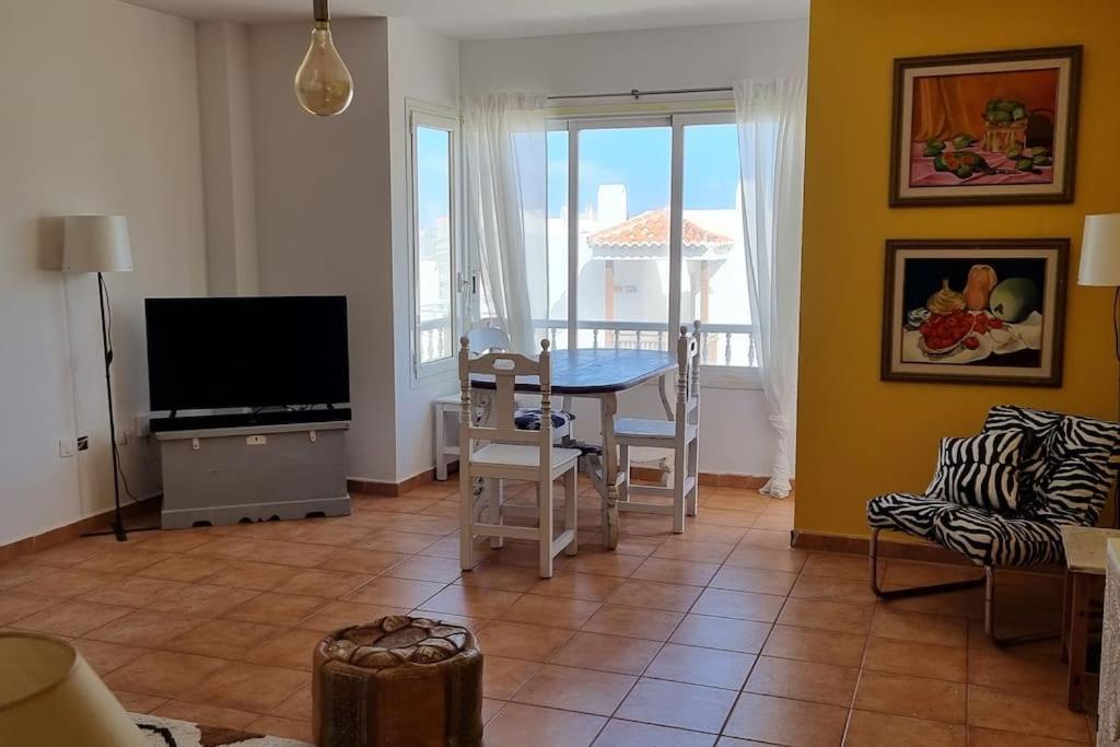 Gilda: Beautiful Spacious Apartment. Seaview From Rooftop Terrace Corralejo Exteriör bild