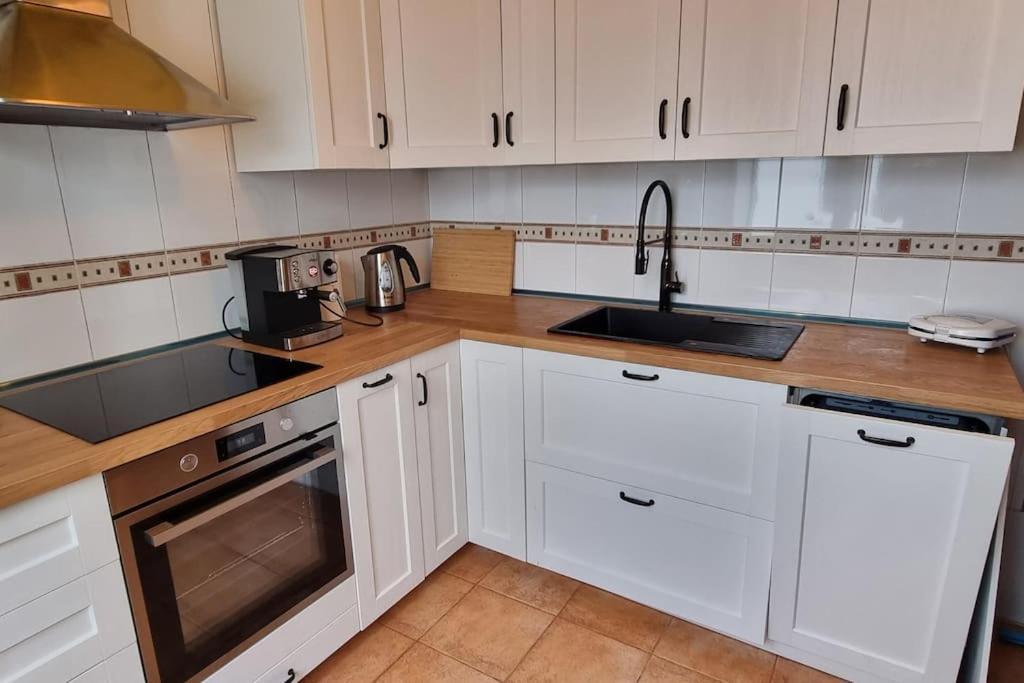 Gilda: Beautiful Spacious Apartment. Seaview From Rooftop Terrace Corralejo Exteriör bild